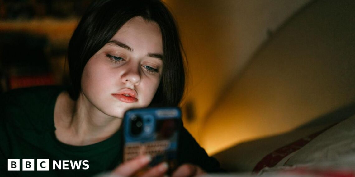 AI chatbots give inaccurate medical advice says Oxford Uni study