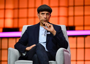 The enterprise AI land grab is on. Glean is building the layer beneath the interface.