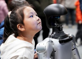China has another solution to its shrinking population: robots