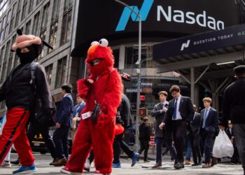 Investors reluctant to ‘buy the dip’ after AI scares – Financial Times